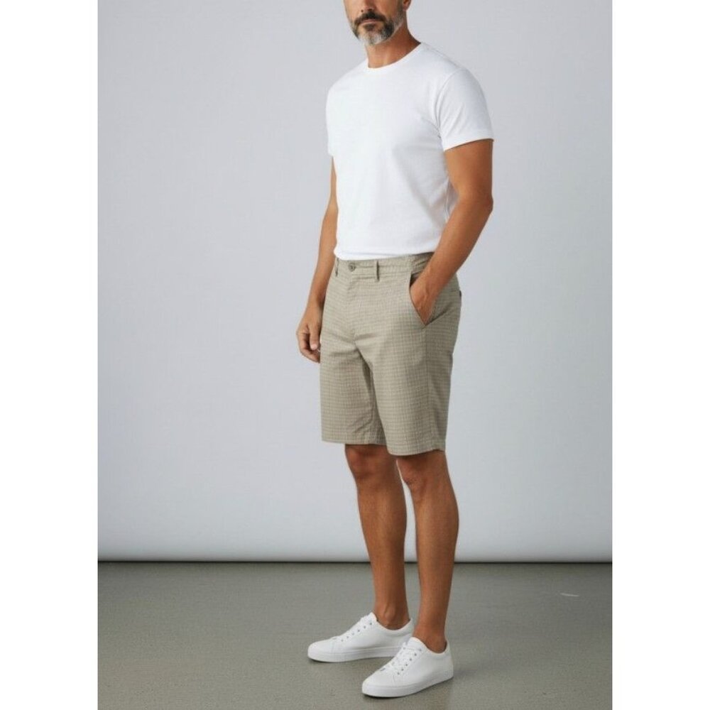 Mens V46 Size 40 Beige Plaid Flat-Front Casual Shorts With Buttoned Back Pockets